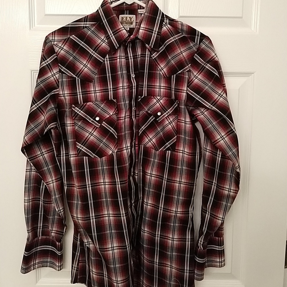 Red black and white Western Pearl Snap long sleeve